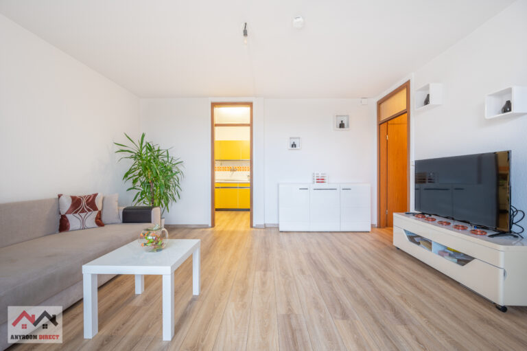 2-room Apartment in Laatzen – 1.5 km to the Hannover Exhibition Grounds ID-11